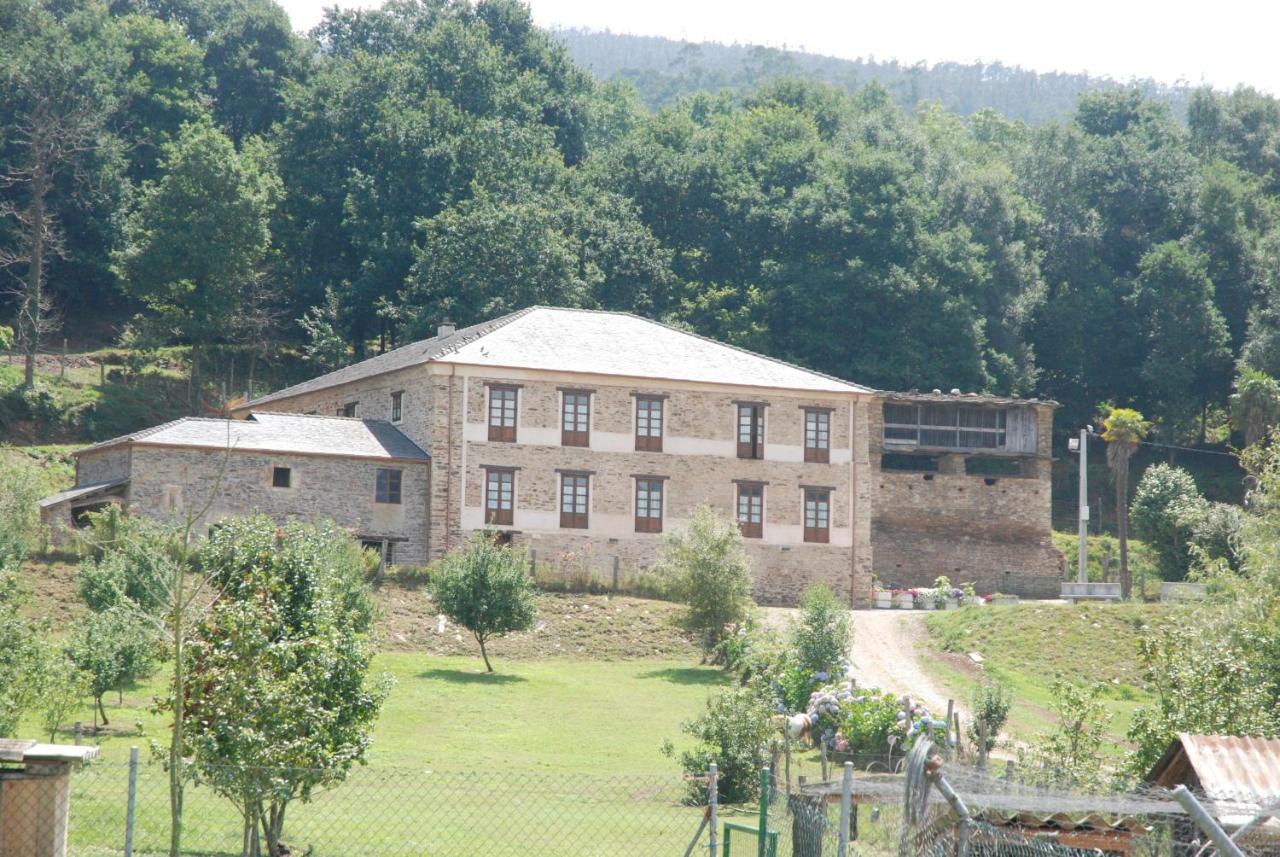 Casa rural La Casona de Amaido (España San Tirso de Abres ...