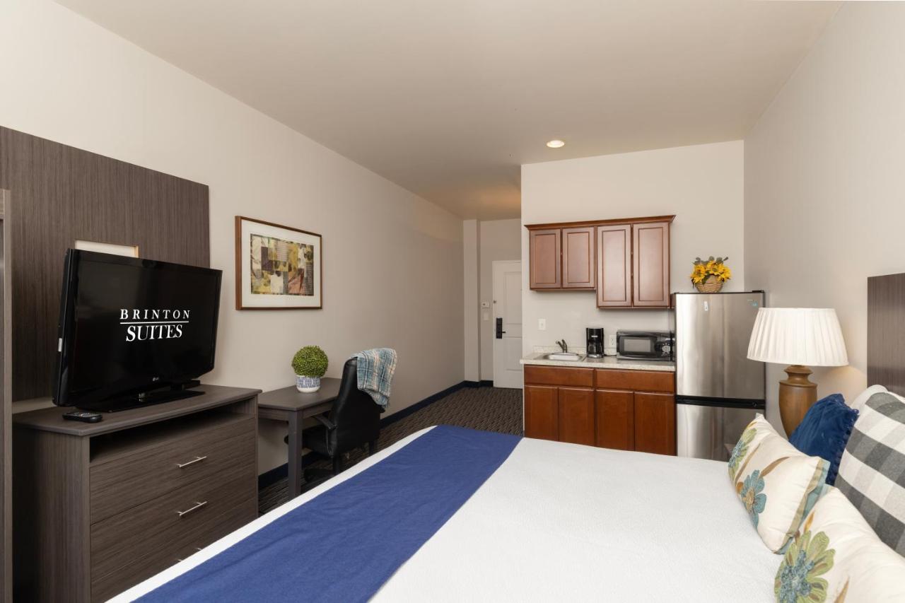 Brinton Suites — photo 23