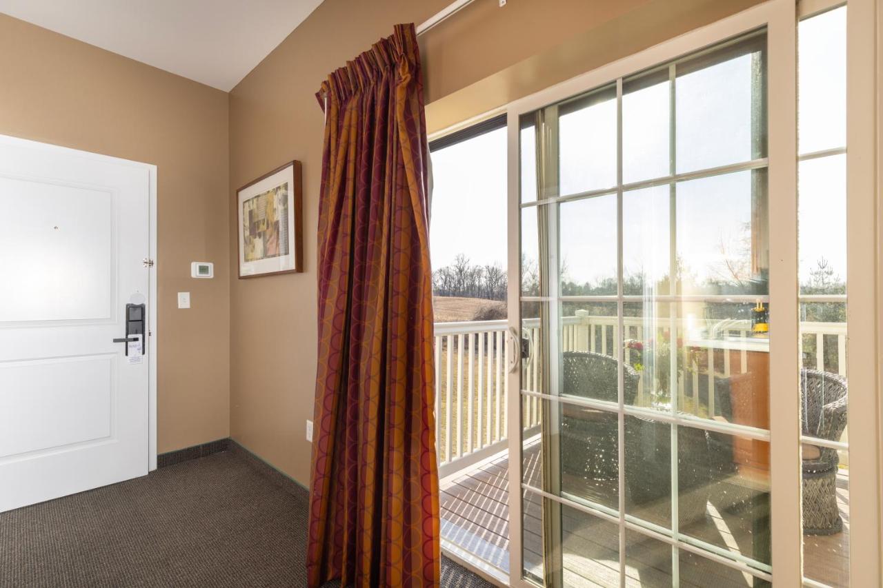 Brinton Suites — photo 24
