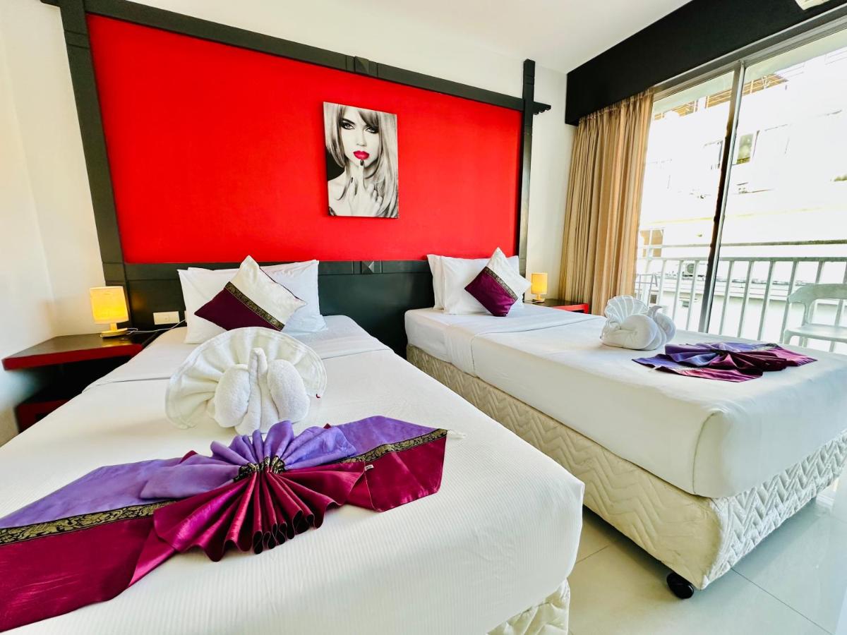 Hotel Baya Phuket - Rooftop Pool, Next to Food Market & Steps to Beach - 5