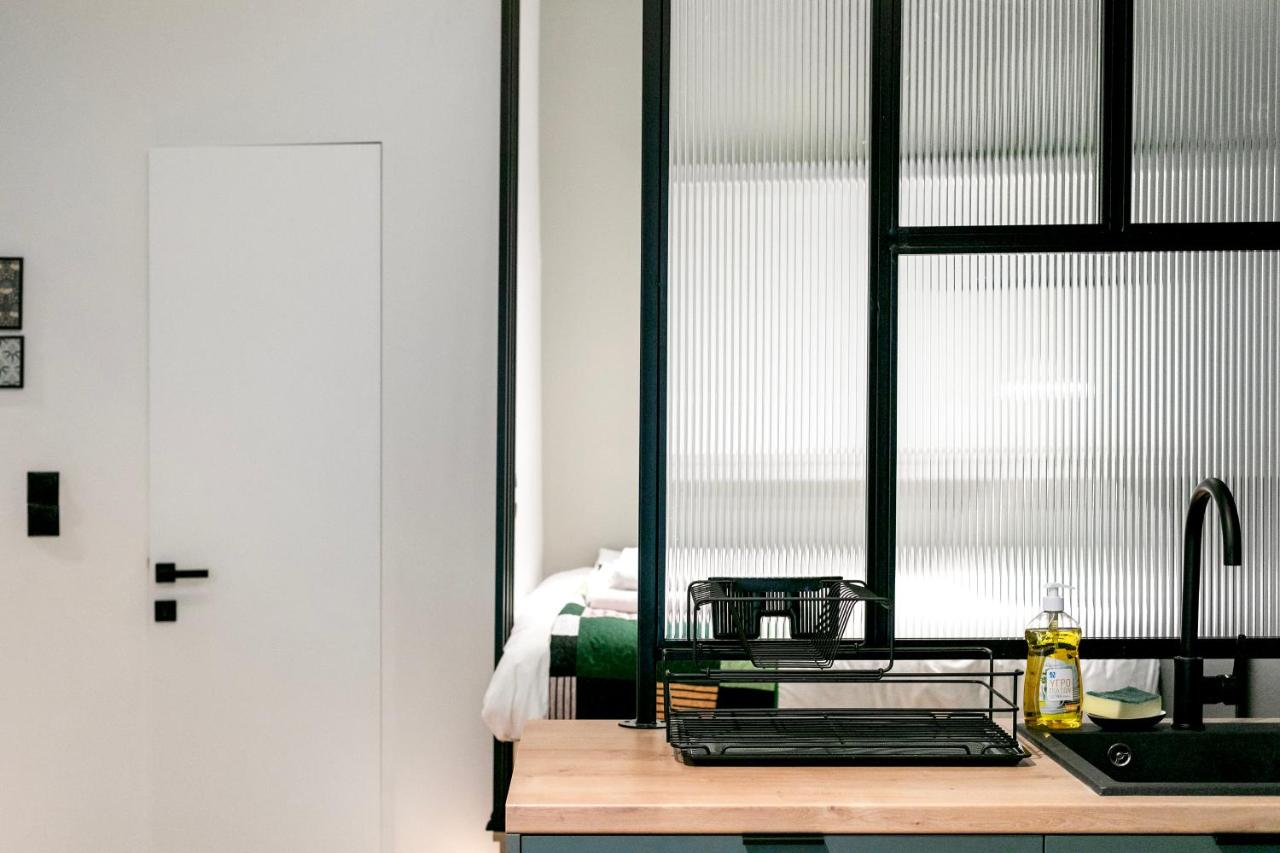 Lyndon Deluxe Studio - Athens Modern Escape - 3