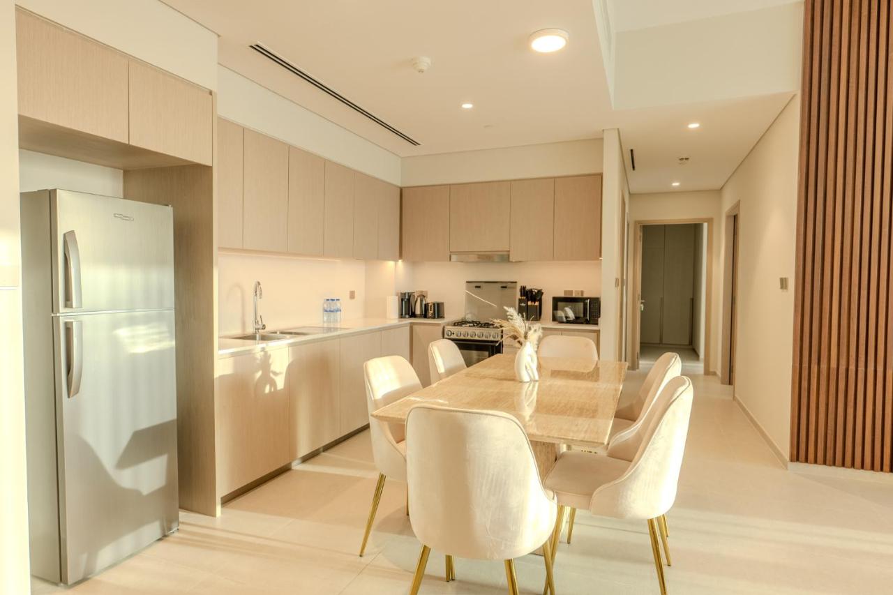 60th High Floor - full World islands, Downtown and Ocean View - high quality Design and Furniture - 2 Bedroom - 5