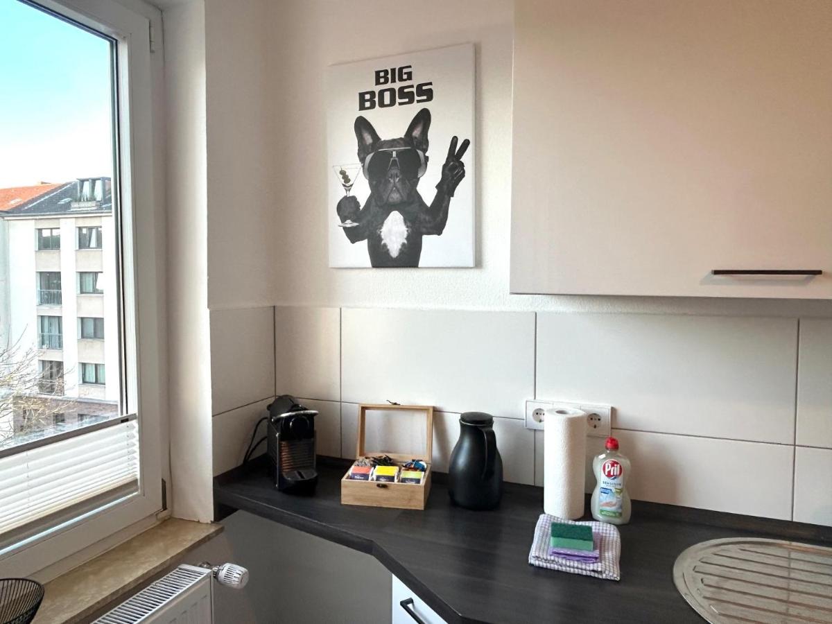 GÖH-moderne Wohnung in zentraler Lage, Balkon, self-check-in, WLAN, Netflix, DisneyPlus