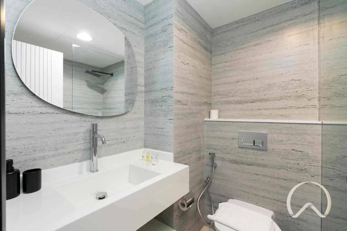 Upgraded 2BR In La Riviera Marina - Close to Beach - 3