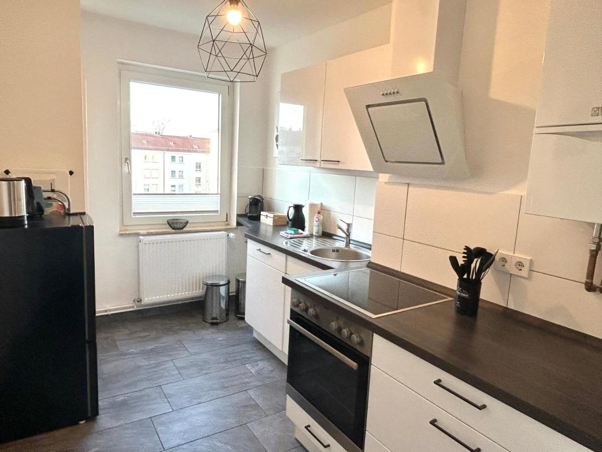 GÖH-moderne Wohnung in zentraler Lage, Balkon, self-check-in, WLAN, Netflix, DisneyPlus
