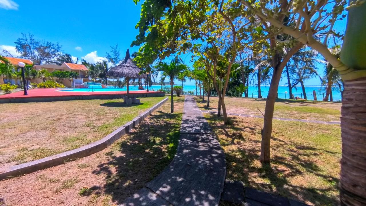 Beachside Living - 3