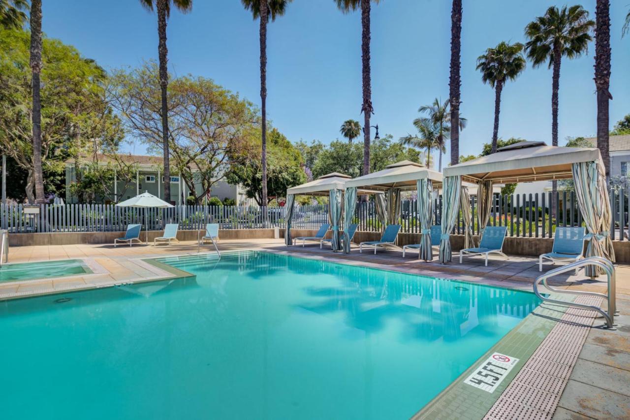 Monthier LACMA SI5T8H57 - 4