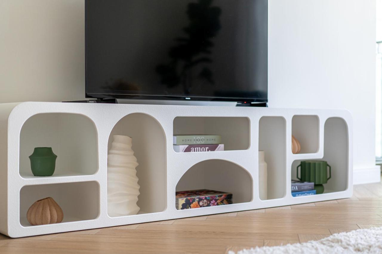 TH-Homes Downtown 2 Bedroom with Burj Khalifa view - 3