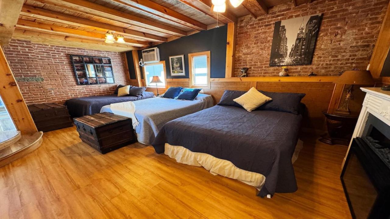 Max NY VIEW 5 Apartment Combo Sleeps 60 15 Mins to NYC - 2