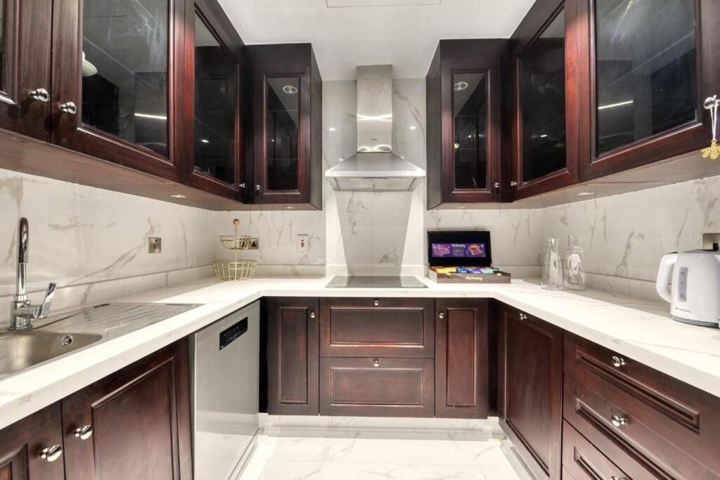 Downtown Beautiful 1bed with outdoor garden - 5