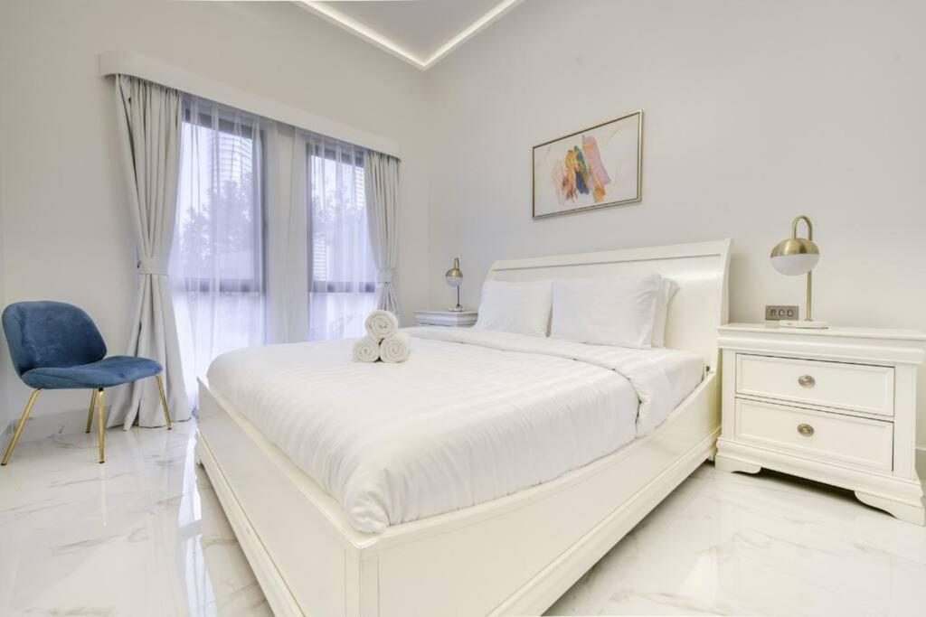 Downtown Beautiful 1bed with outdoor garden - 2