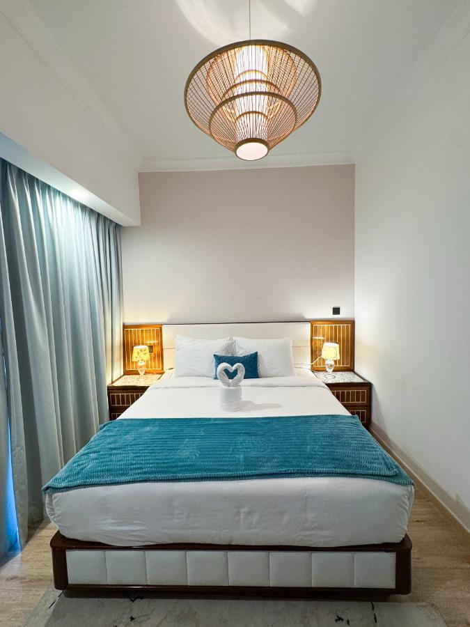 Holiday Homes by DO - Dubai Marina - 2