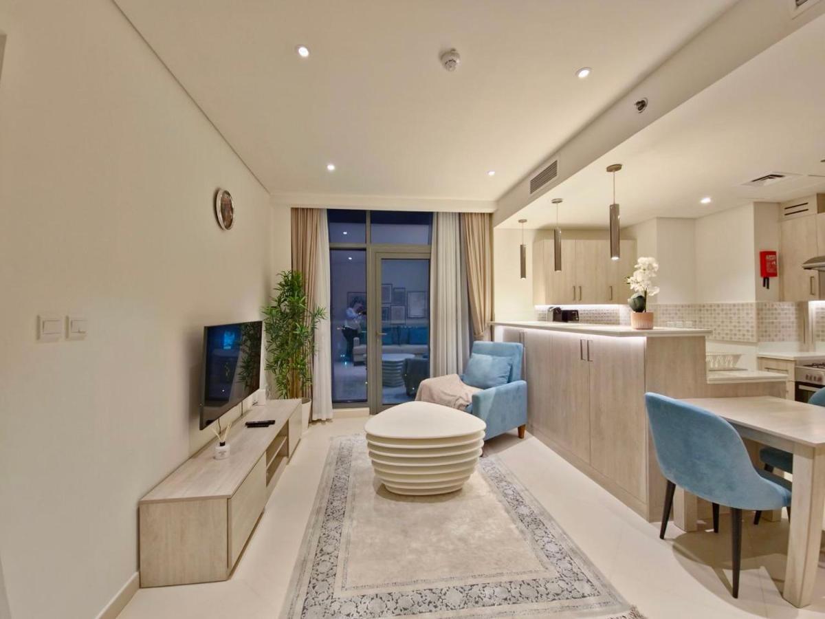 The Palm Hideaway Chic Apartment with Rooftop Vibes Managed by SunnyHomes - 4