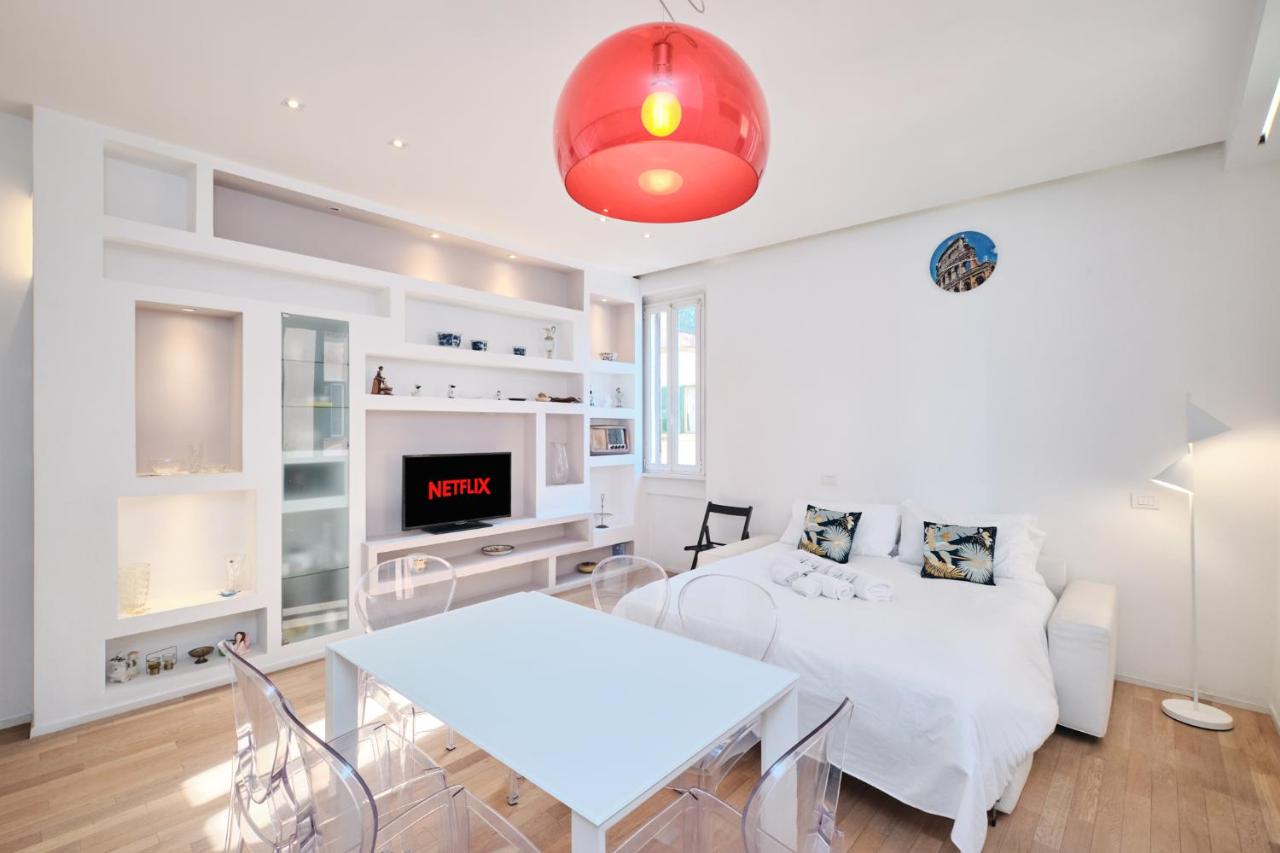 Elegant Apartment near the Centre - Wi-Fi & Netflix Free - 3