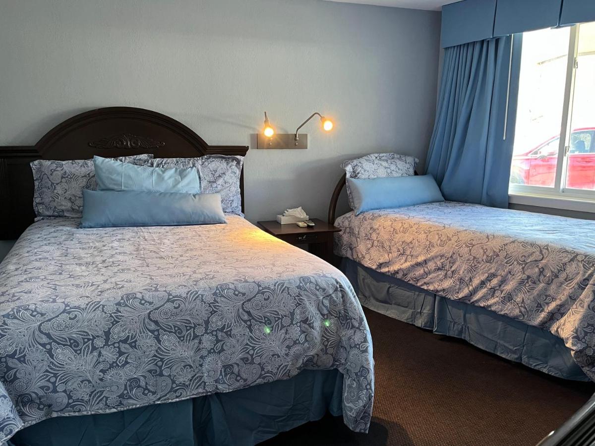 Hitching Post Motel — photo 11