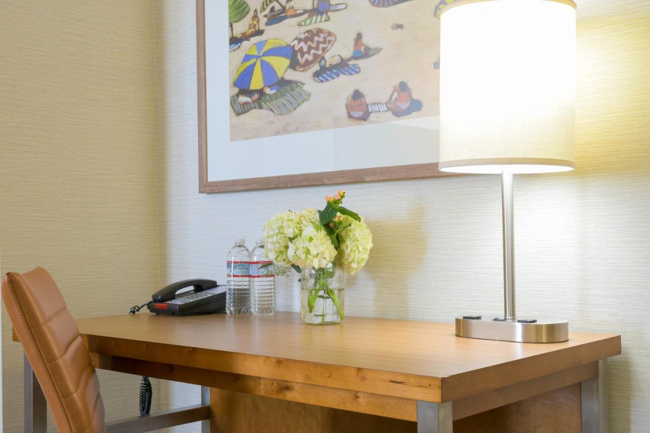 Gateway Hotel Santa Monica - 4