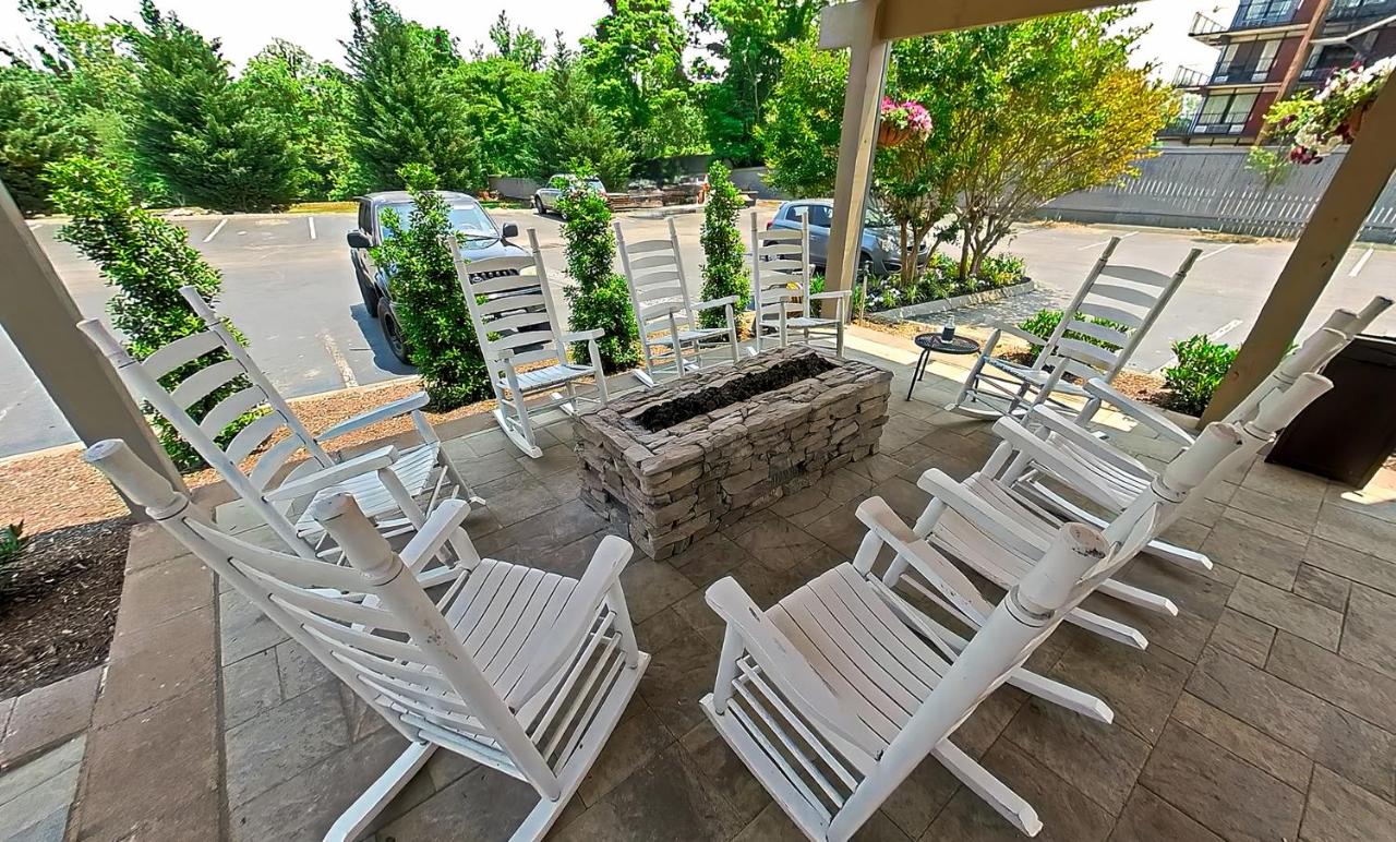 Arbors at Island Landing Hotel & Suites — photo 22