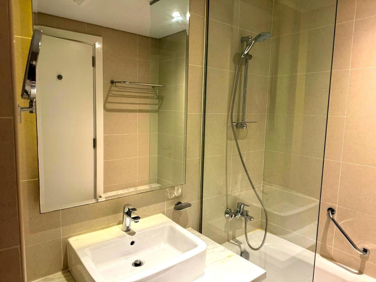 Bellaviu Holiday Homes- Escape the Buzz-Your Quiet Spot in DAMAC Prive - 3