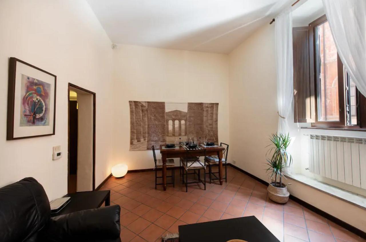 Secret place in the heart of ancient Trastevere - 4
