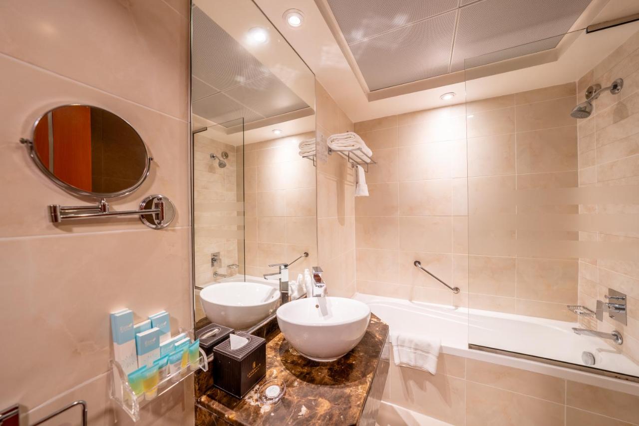 Landmark Grand Hotel - 3