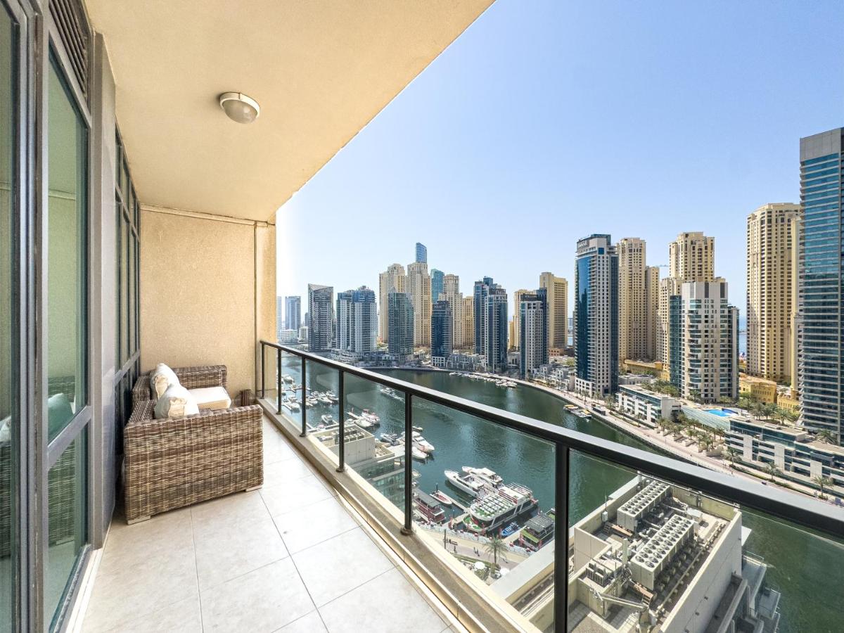 Serene 2BR Escape - Al Majara - Waterfront Stay - 3