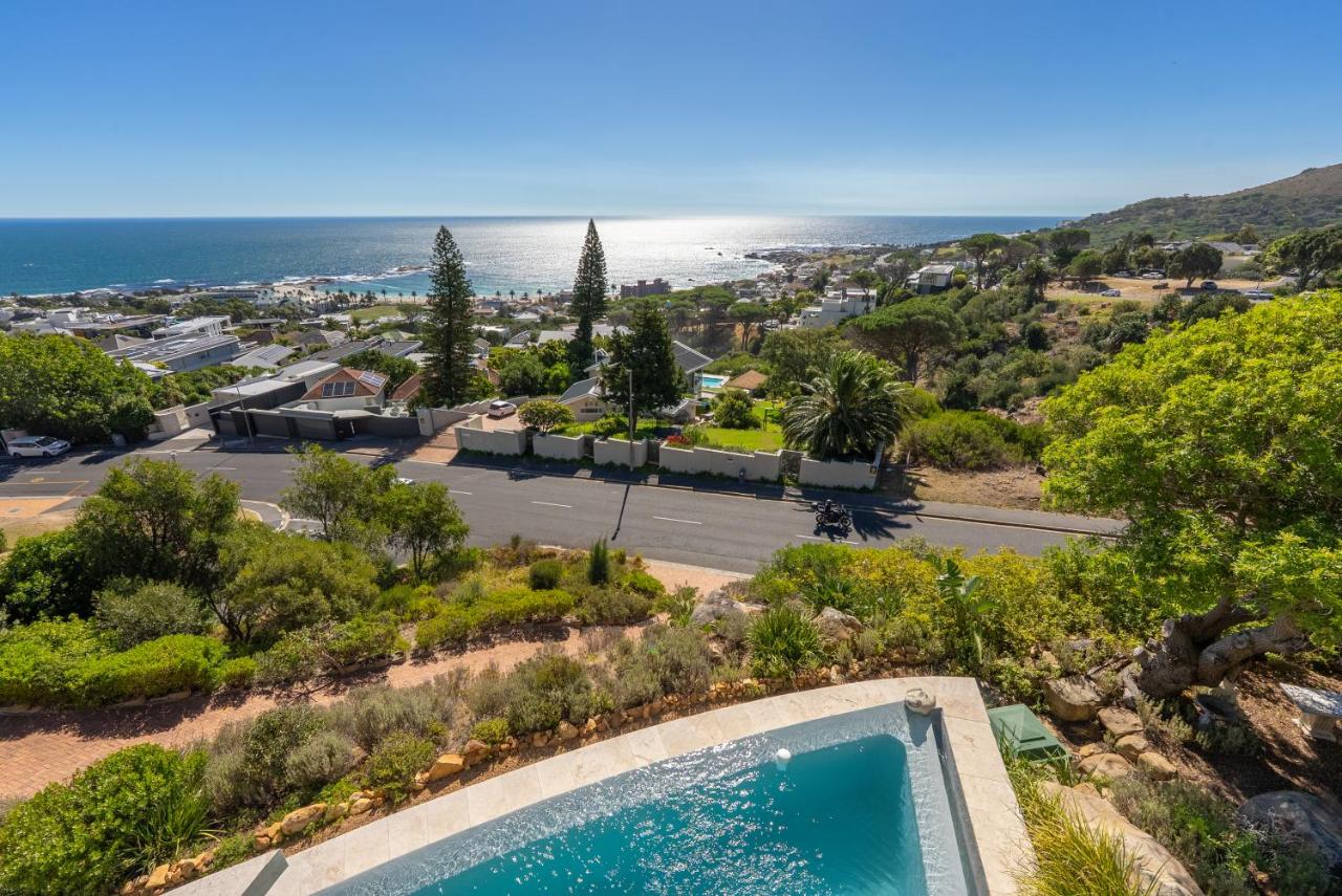 Sea Views, Secret Garden, 3 Bedroom Villa in Camps Bay - 3