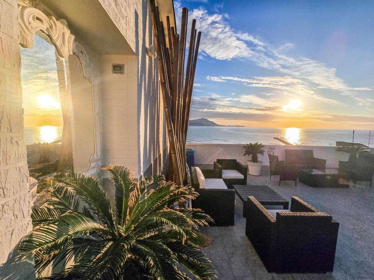 Naro Suites and Rooms