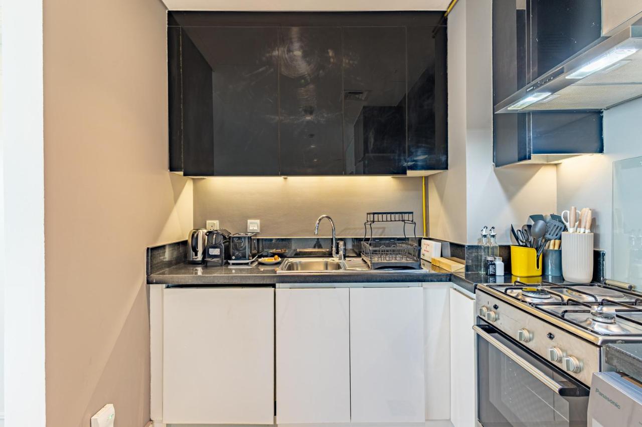 Spacious 1BR - Balcony & Pool View - Capital Bay - 4