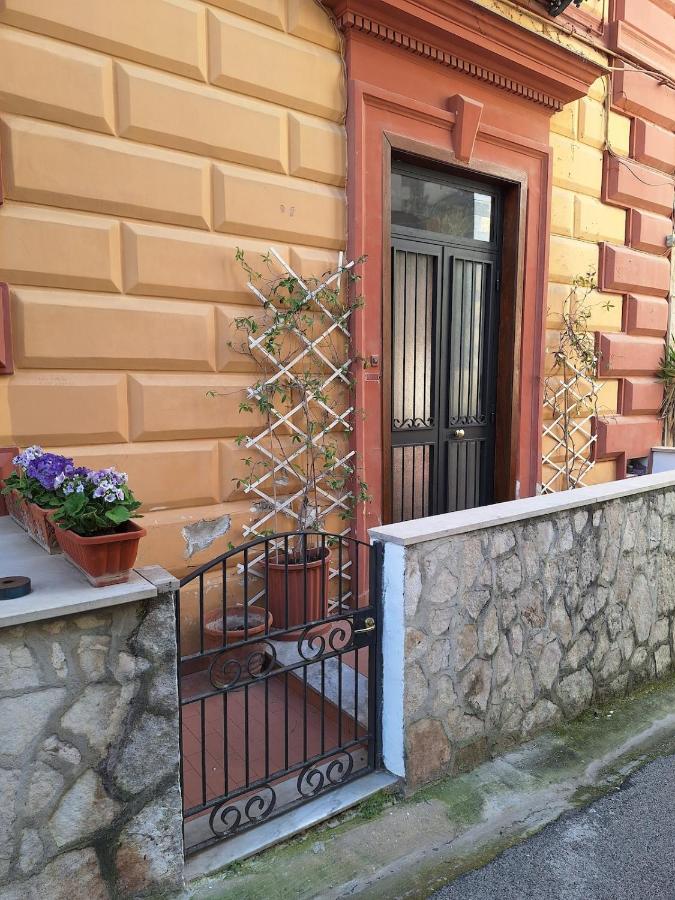 Casa Parthenope, a window on the sea - 2