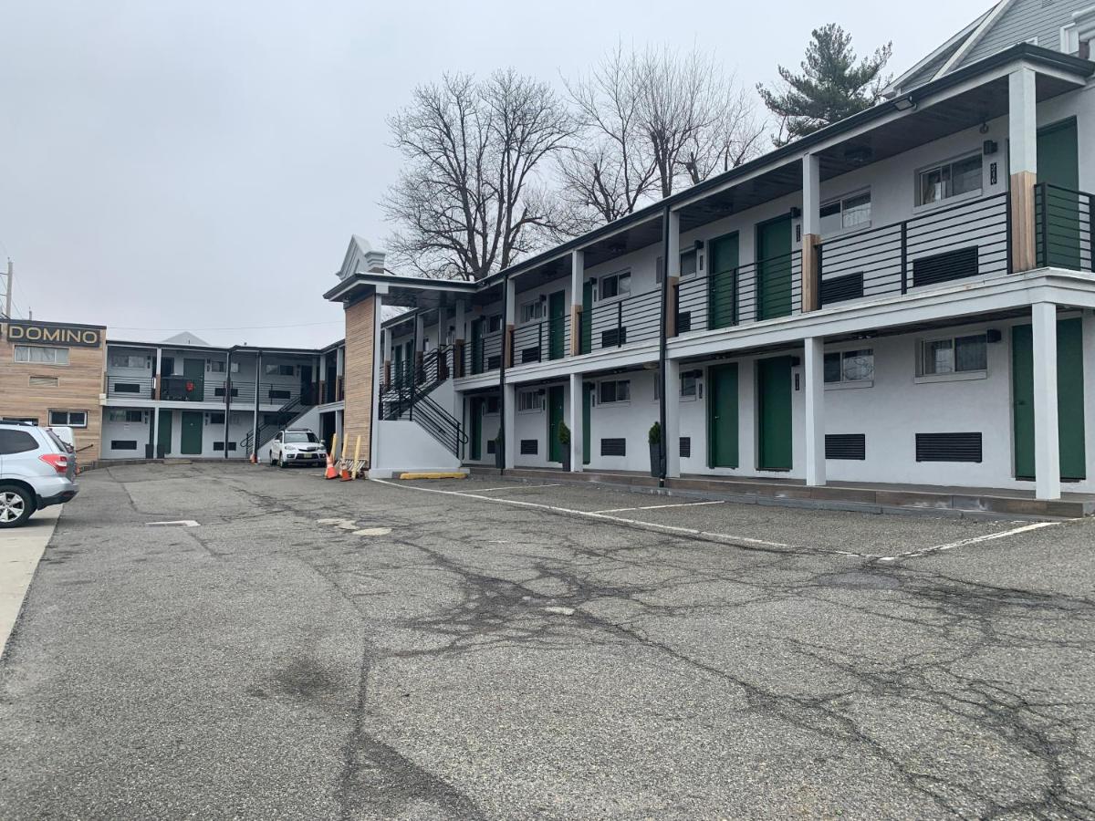 Domino Motel — photo 1