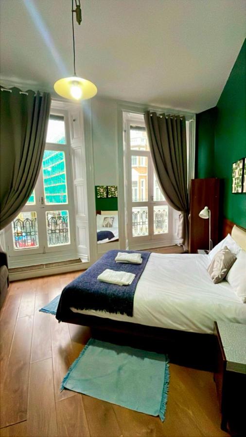 Cromwell Apartments - 2