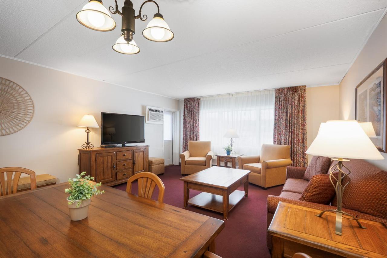 Fireside Inn & Suites — photo 5
