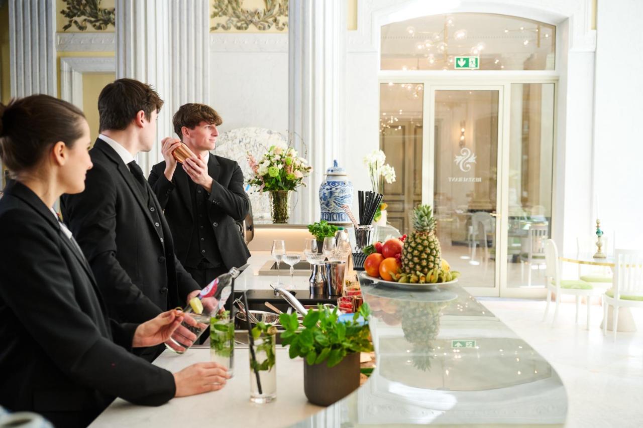 Clients de l'établissement Les Bains de Spa