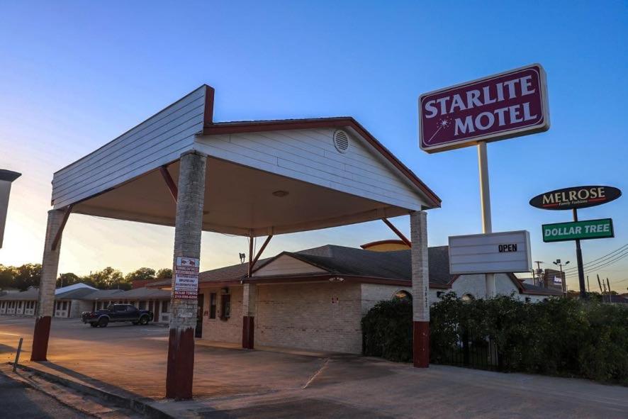 Image: Starlite Motel