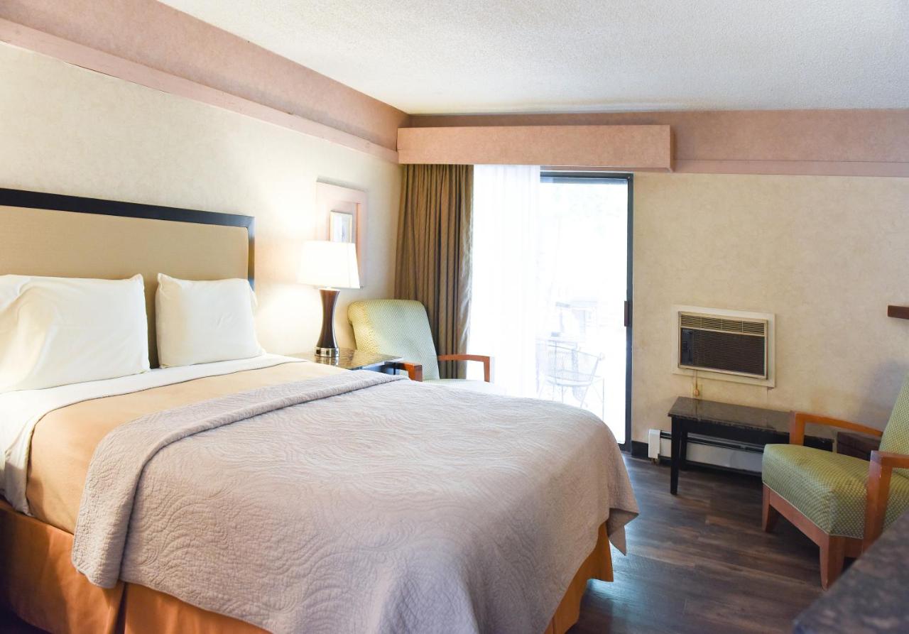 Argo Inn and Suites — photo 9