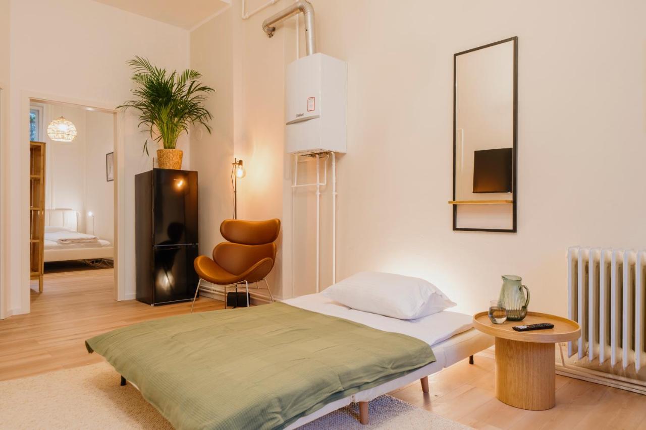 2 Bedroom-UrbanApartment-Berlin - 2