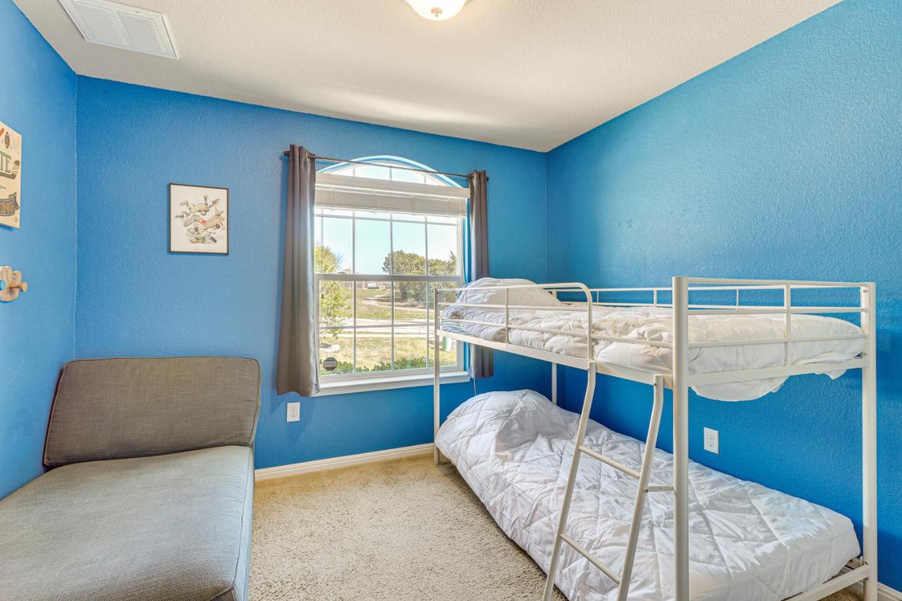 Shop, Dine and Unwind Pet-Friendly Home in Austin! - 3