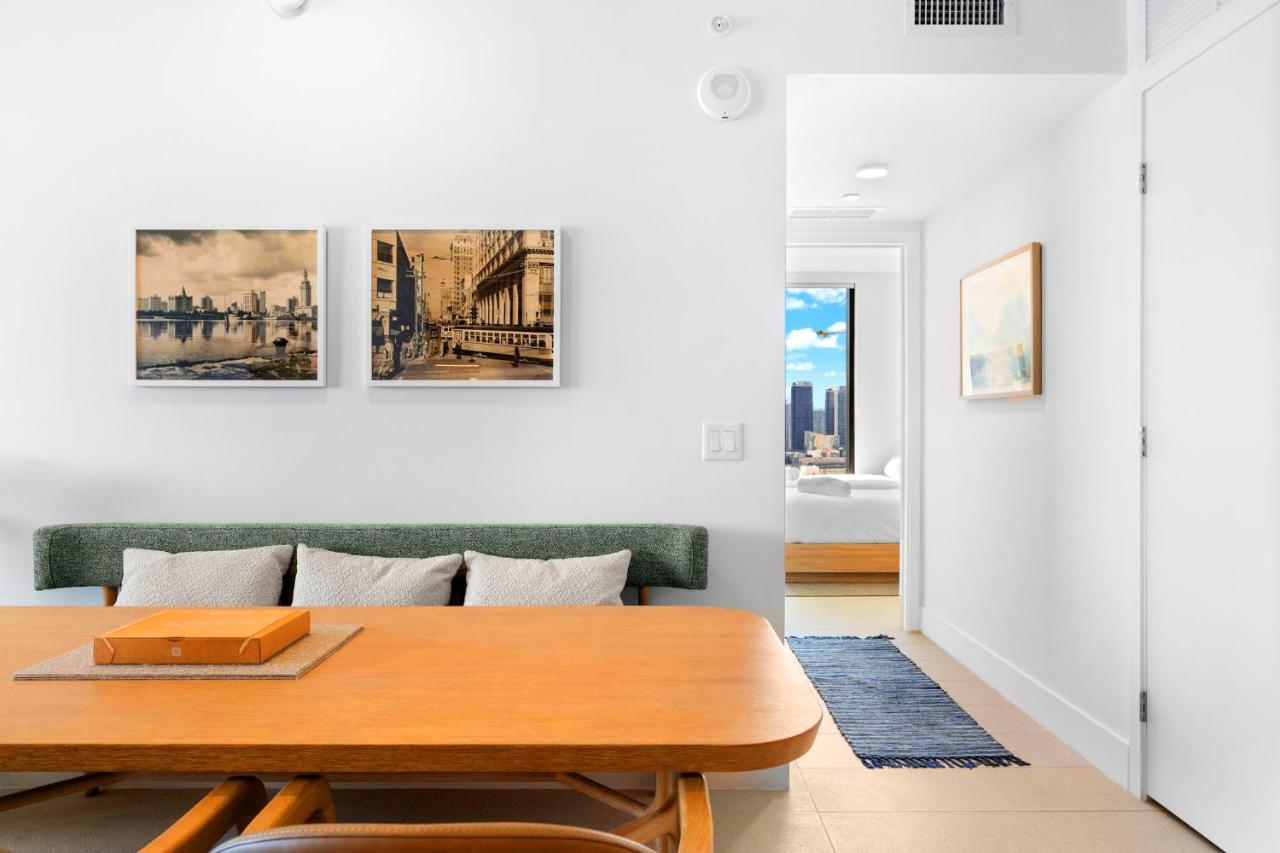 Enjoy Miami From a Condo on 24th Floor - 5