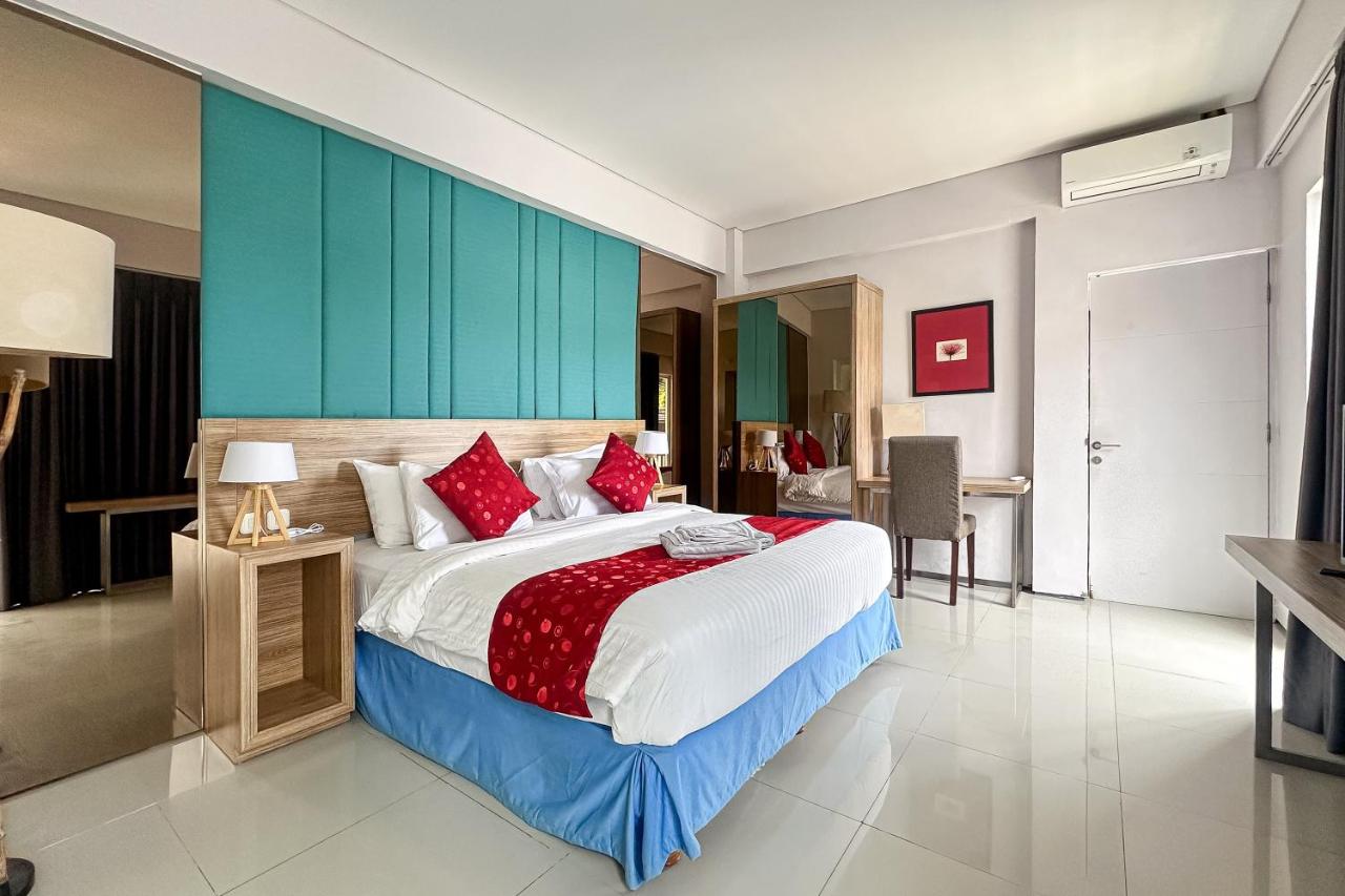 Garden Leaf Villa - 2 Bedroom Pool Villa with Minimum Stay 2 Nights