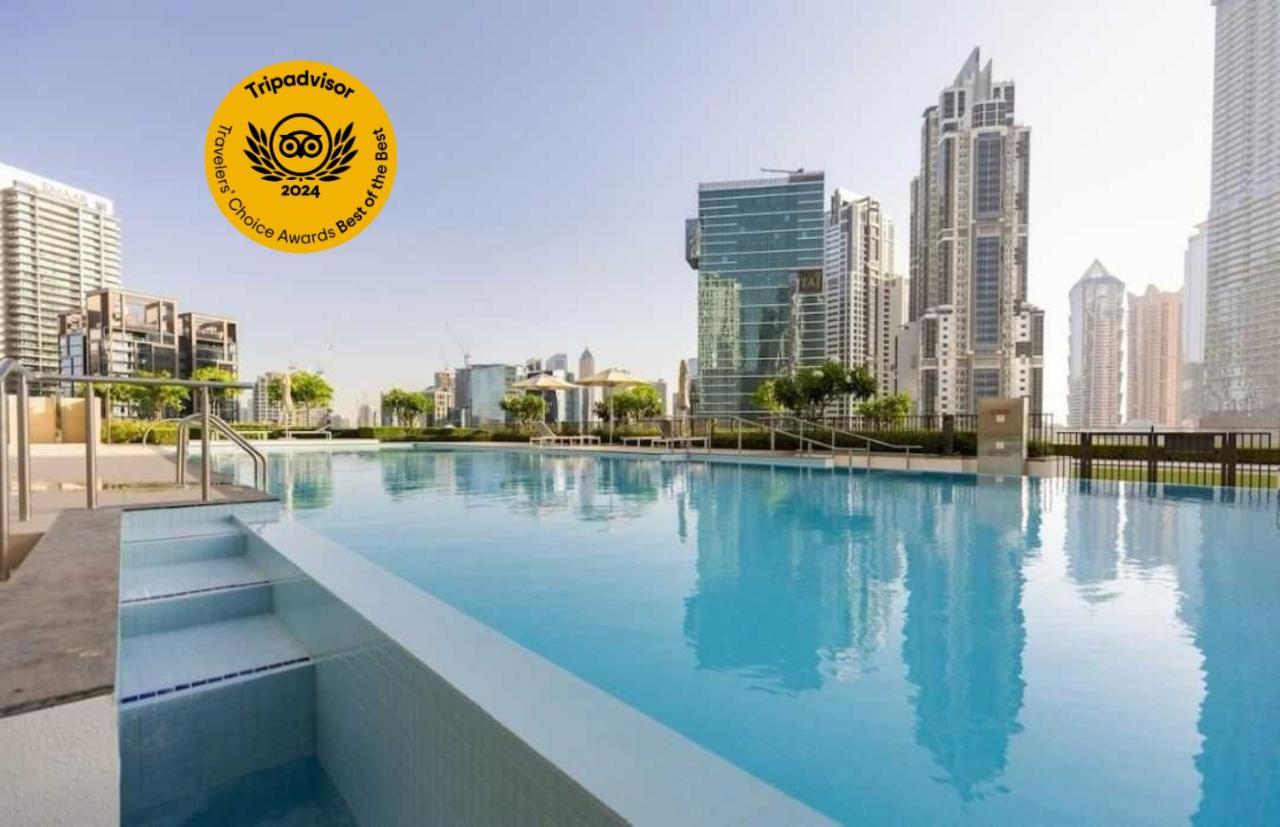 Luxury 1-Bedroom Apartment At Burj Crown