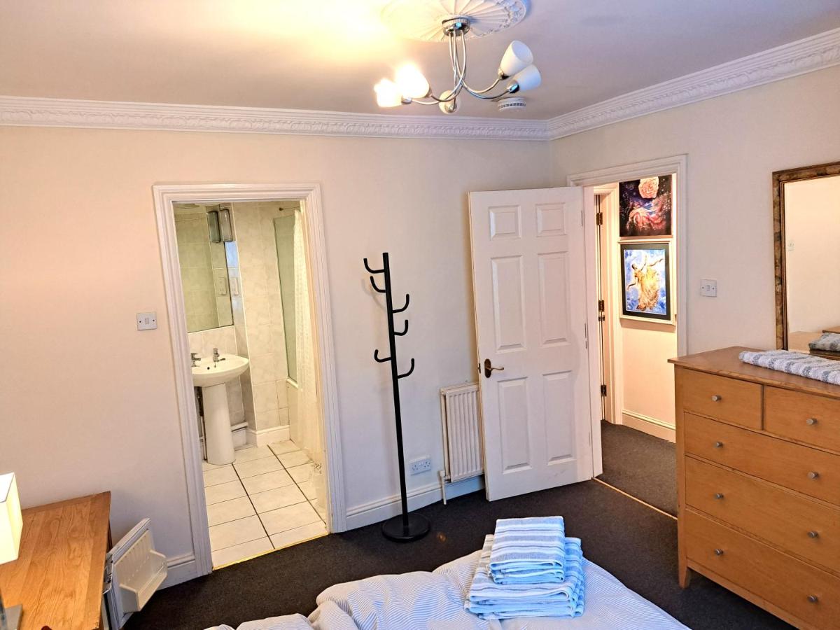 Double room with private bathroom in Flat London centre - 3