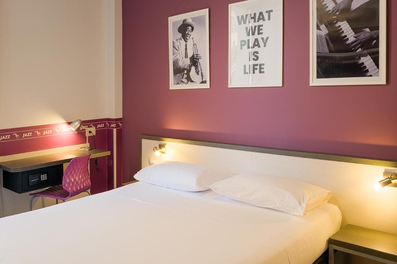 Hotel Nologo