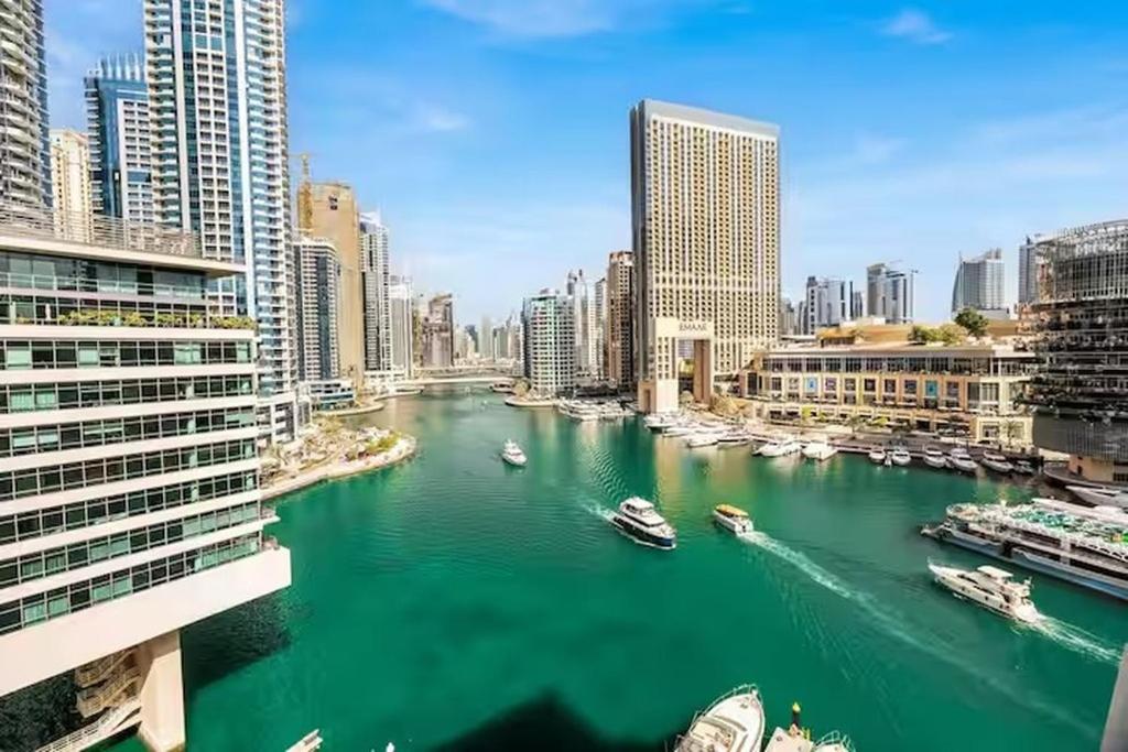Chic 1BR Marina Quays 30th floor Near THE WALK JBR