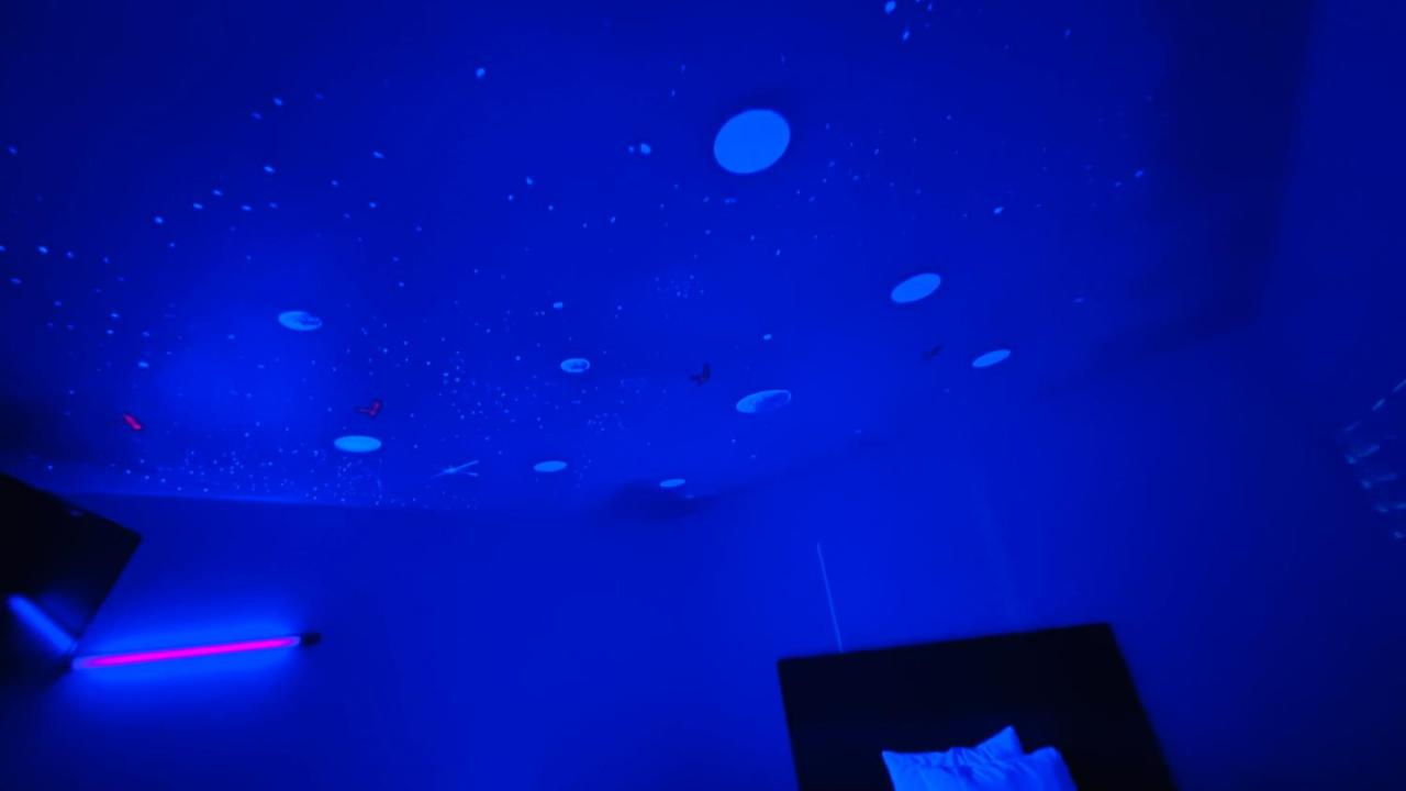 Vogue Motel — photo 13