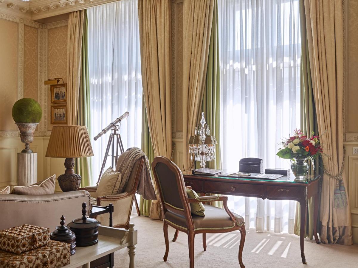 Grand Hotel Wien photo