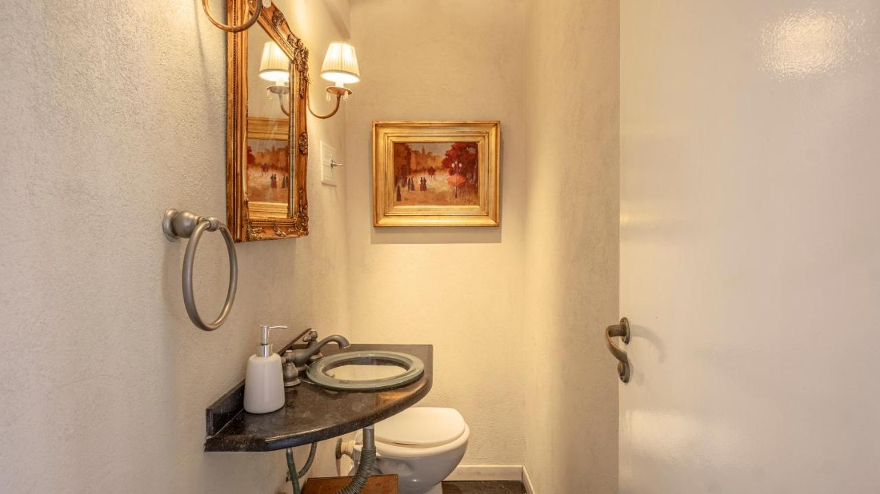 Spacious 5BR Classic Apt in Palermo - 4