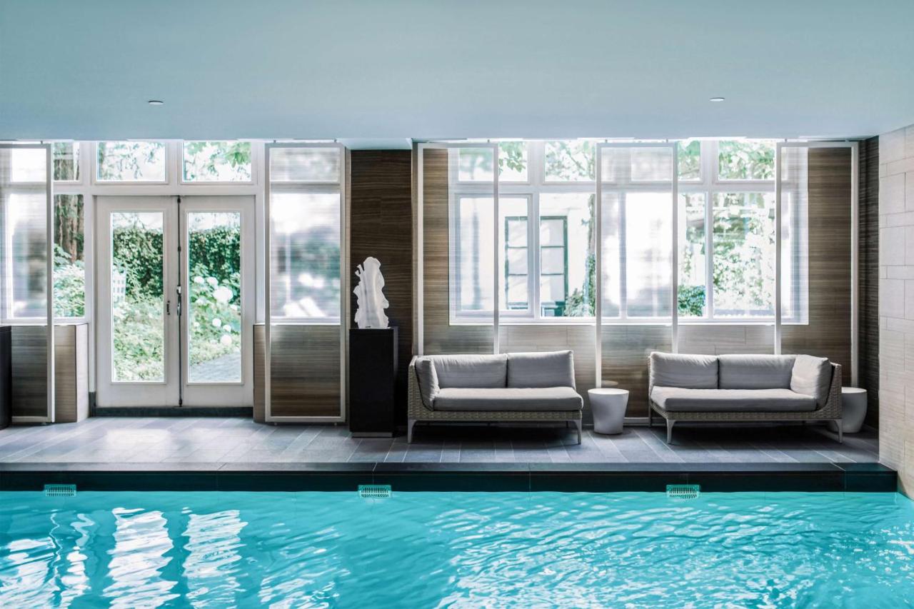 Het zwembad bij of vlak bij Waldorf Astoria Amsterdam