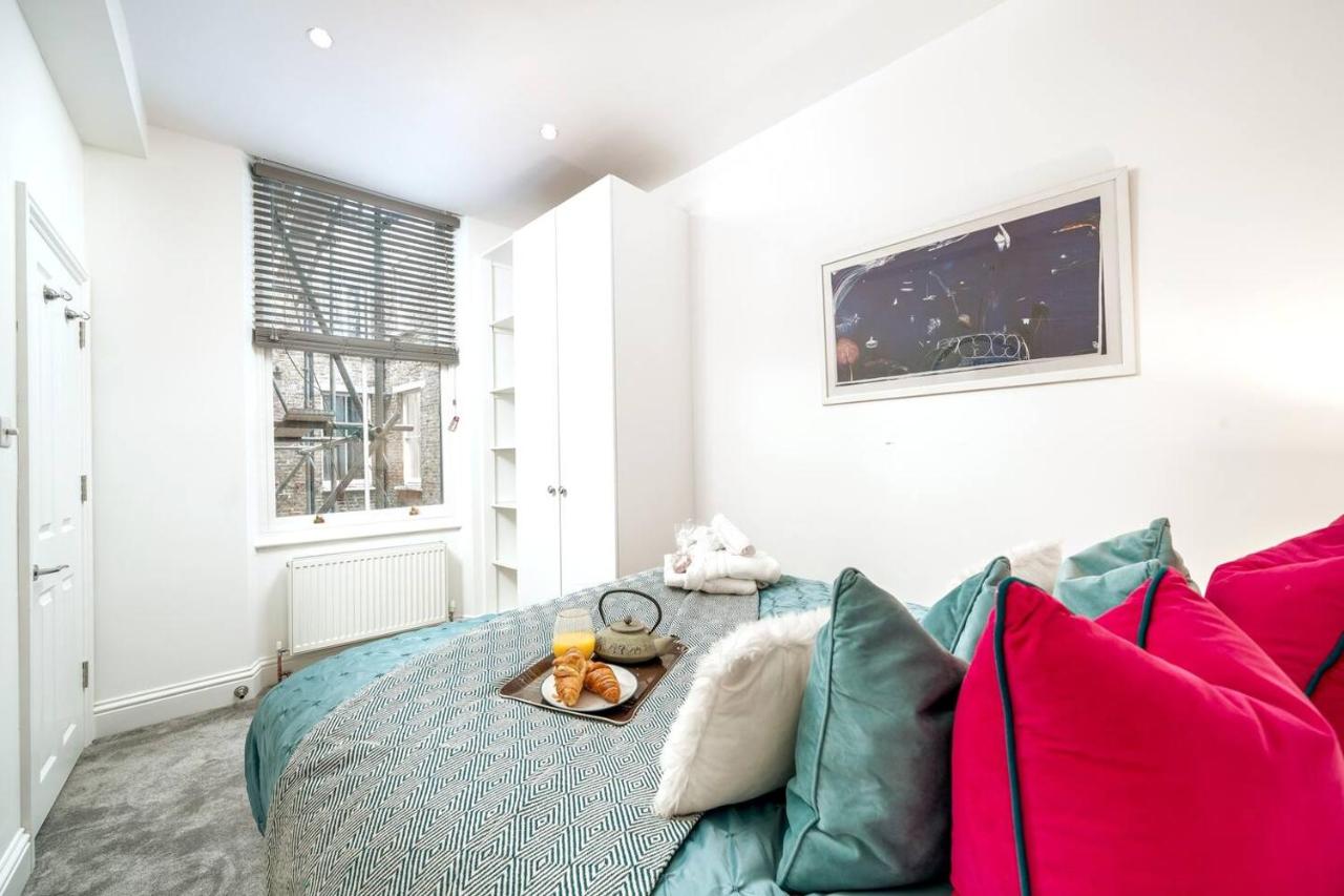 Luxury Niru Living in Kensington - 2