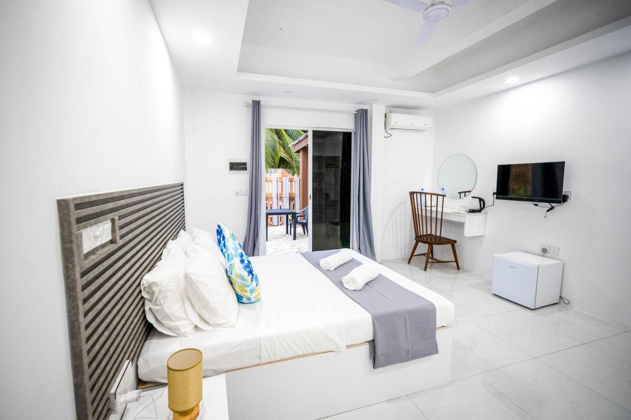 Aquatic Mathiveri - 5