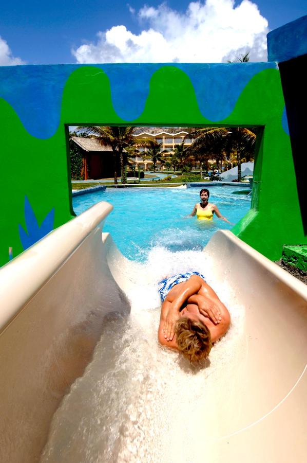 Water park: Coconut Bay Beach Resort & Spa All Inclusive